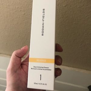 Rodan+Fields Reverse Deep Exfoliating Cleaner